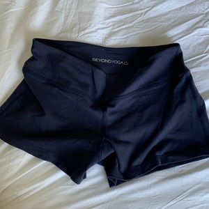 Beyond Yoga 2” inseam spandex short.